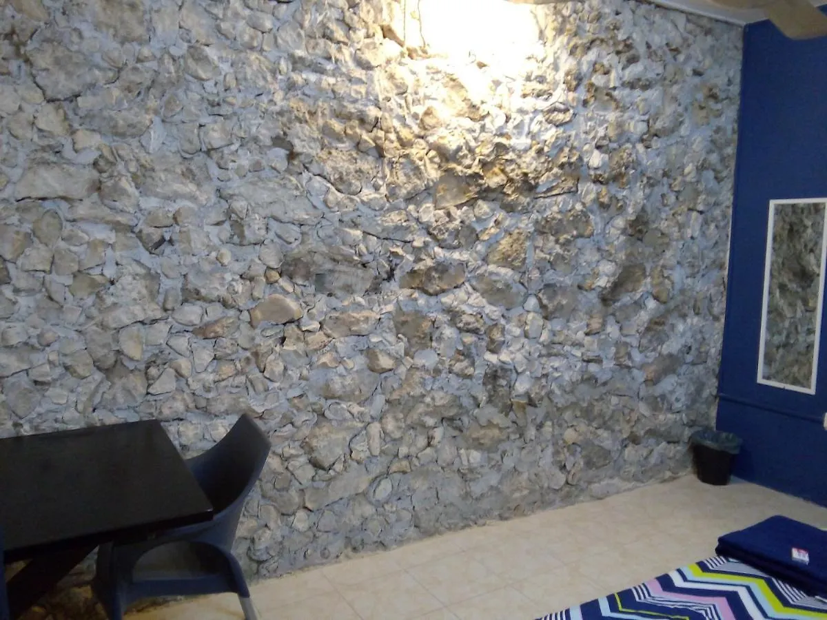 招待所 梅里达 La Casita De Itzimna酒店
